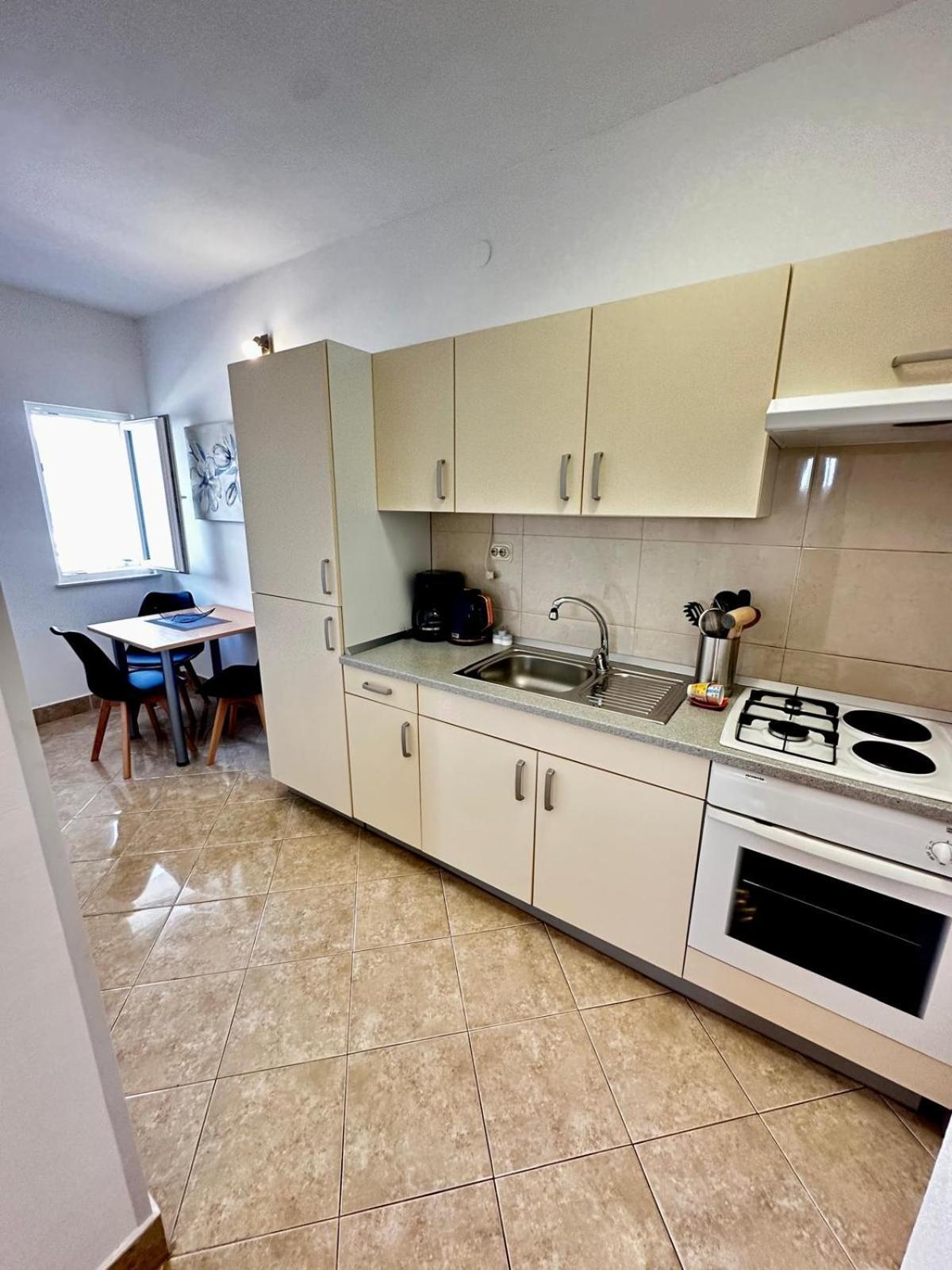 מרינה Apartman & Rooms Draga מראה חיצוני תמונה